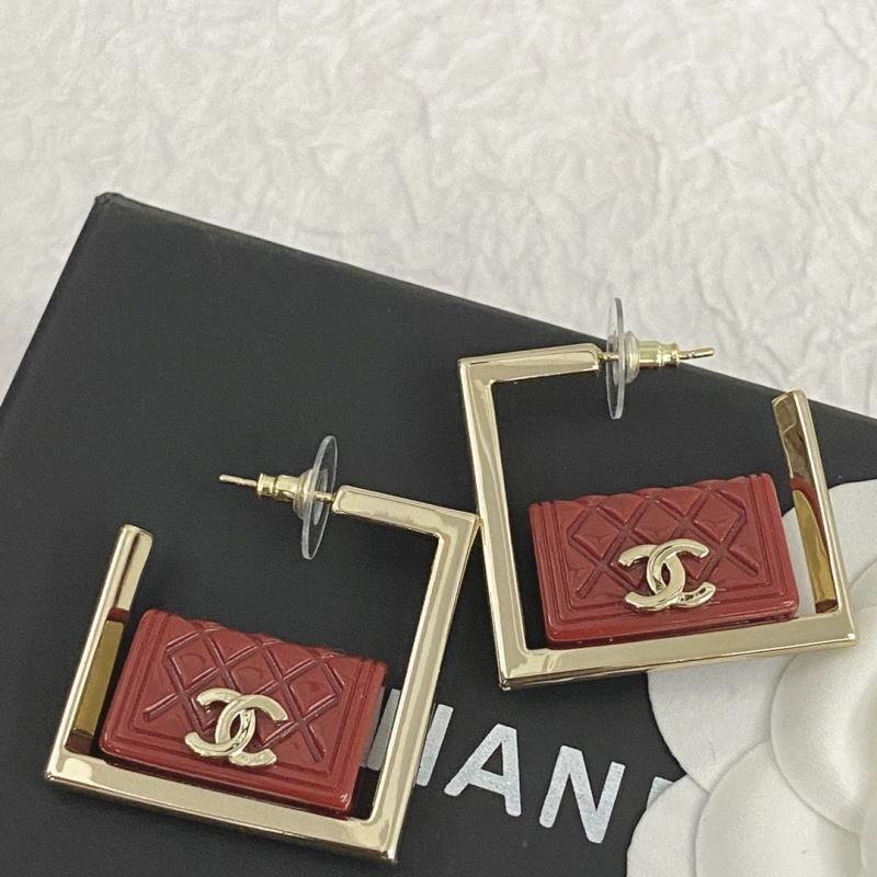 Chanel Earrings Lightweight 231747