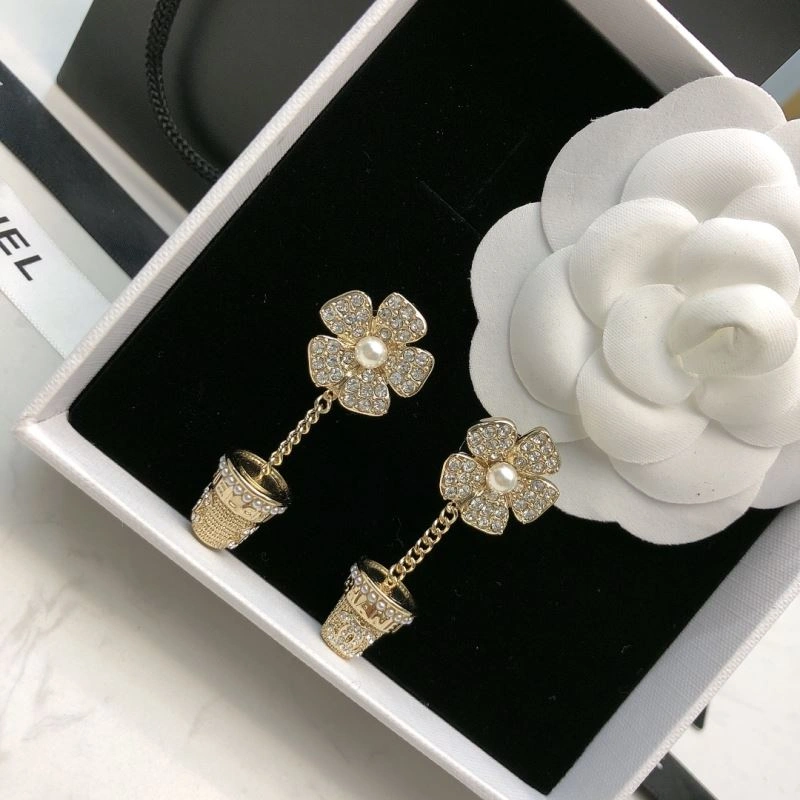 Chanel Earrings Attractive 231735