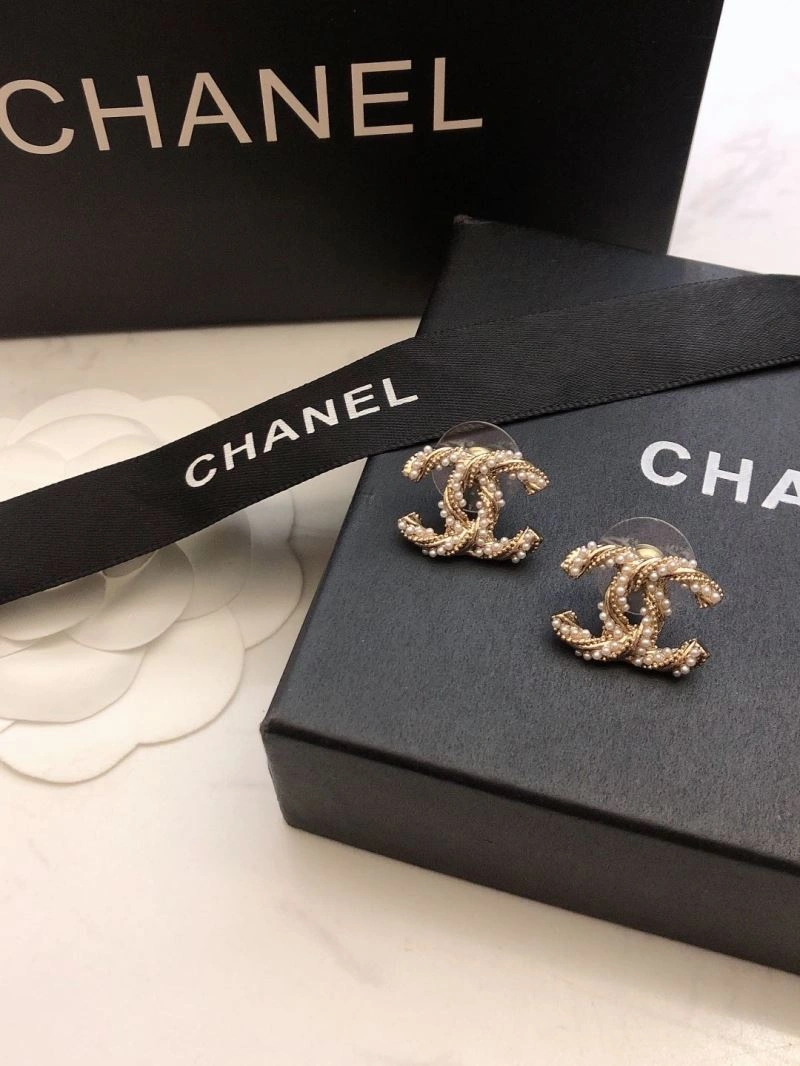 HighPerformance Chanel Earrings 231719