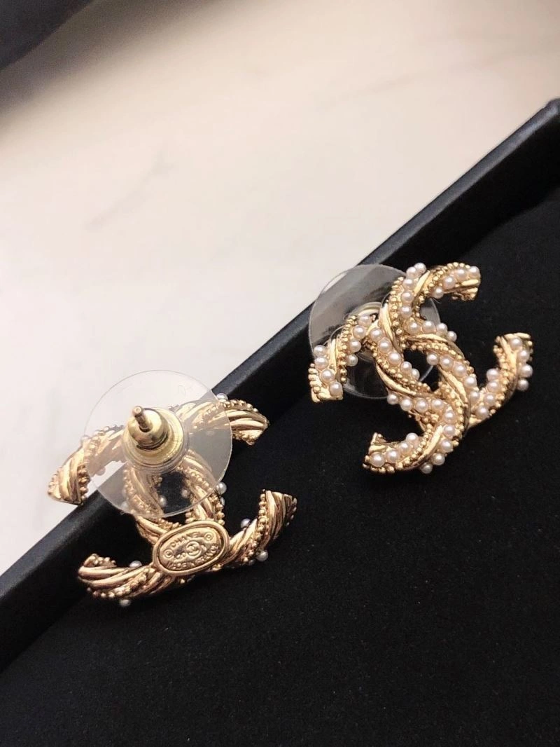 HighPerformance Chanel Earrings 231719