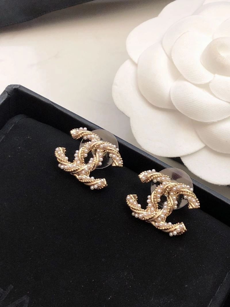 HighPerformance Chanel Earrings 231719