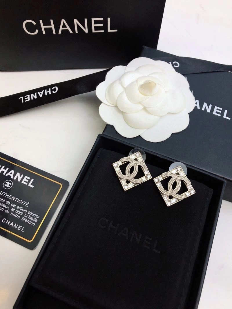 Chanel Earrings WrinkleFree 231711