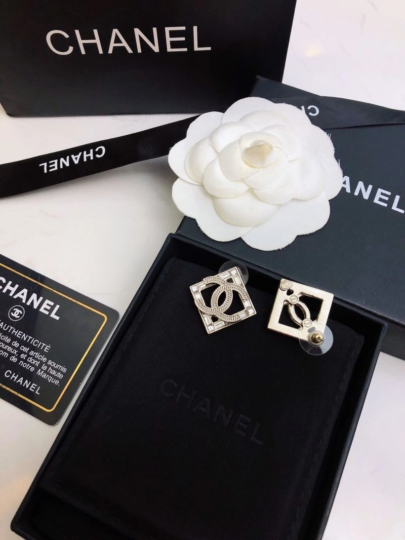 Chanel Earrings WrinkleFree 231711
