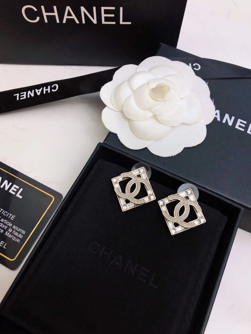 Chanel Earrings WrinkleFree 231711
