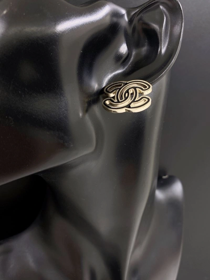 Chanel Earrings Functional 231710