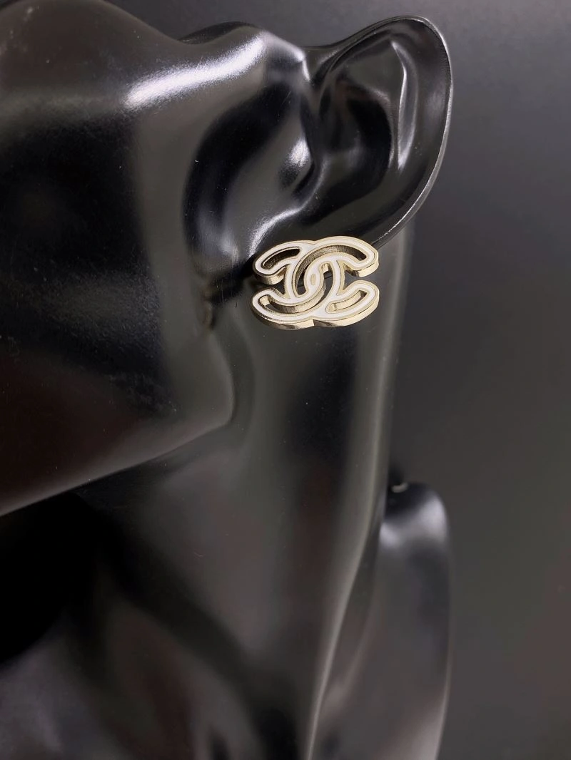 Chanel Earrings Functional 231710