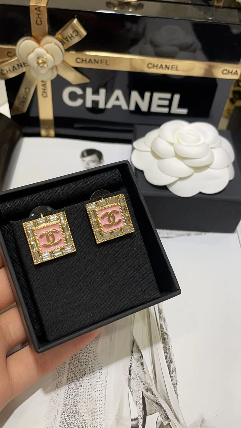 MoistureWicking Chanel Earrings 231714