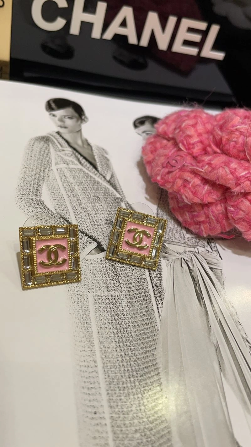 MoistureWicking Chanel Earrings 231714