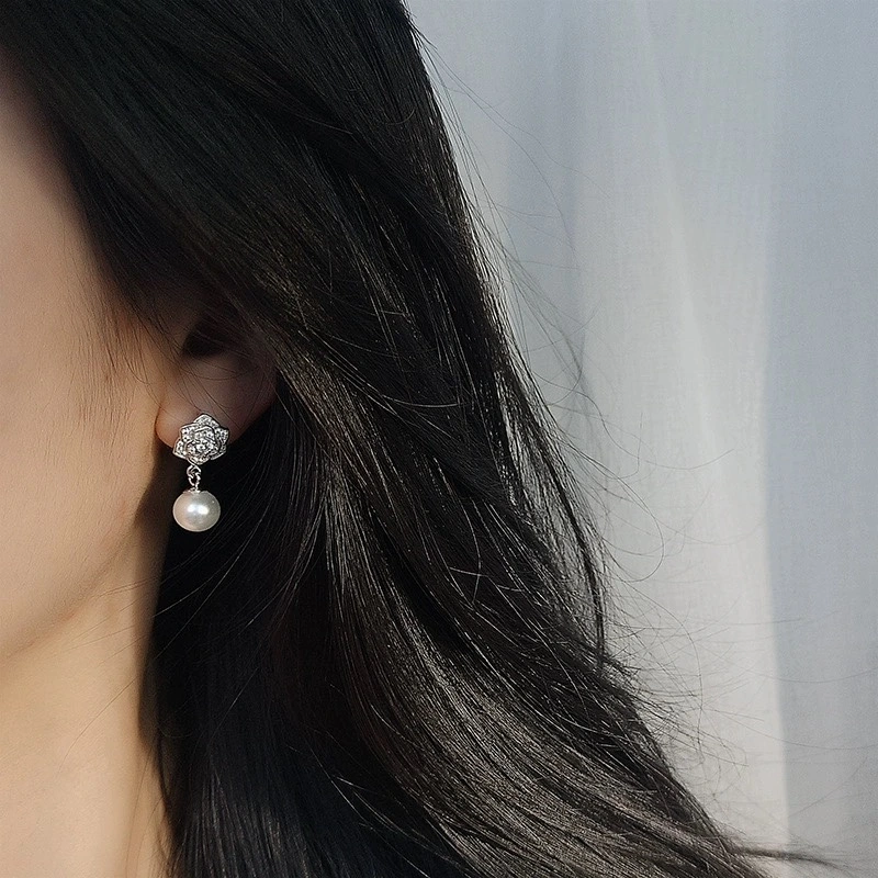 Chanel Earrings Neat 231773