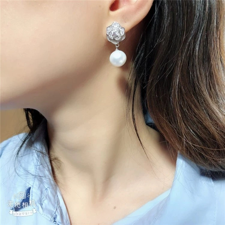 Chanel Earrings Neat 231773