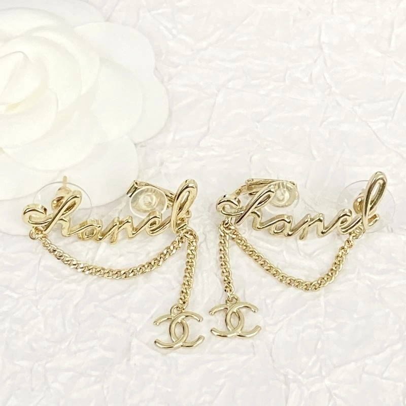 Casual Chanel Earrings 231709