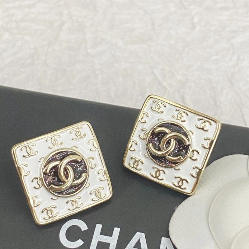 Unique Chanel Earrings 231739