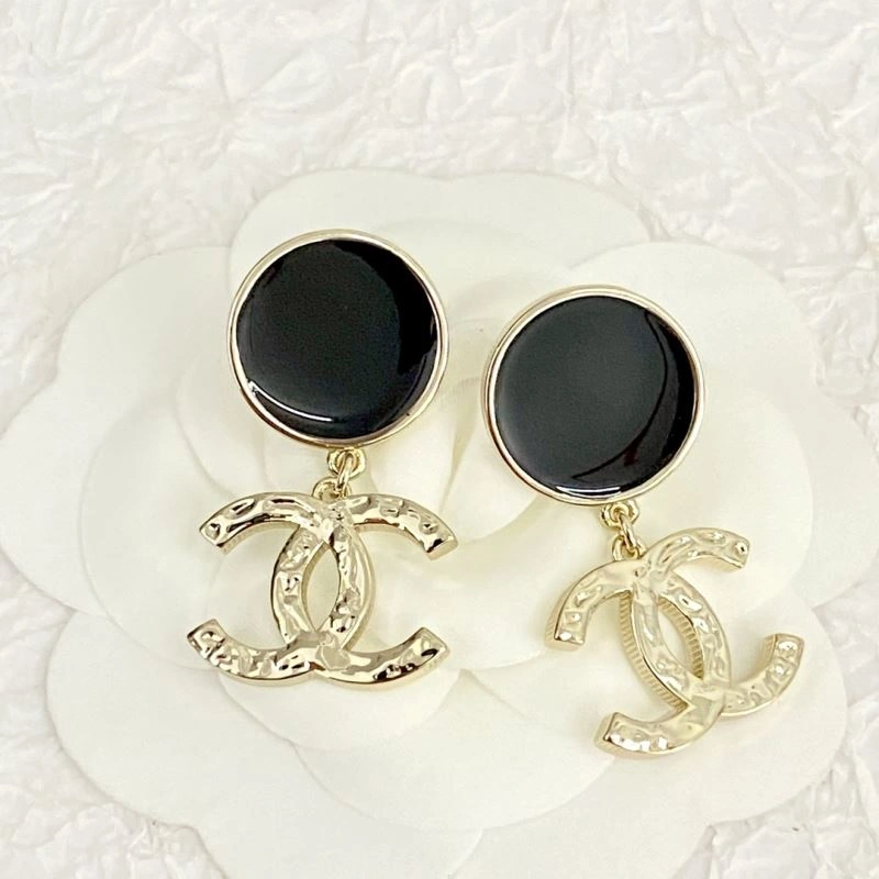 Popular Chanel Earrings 231700