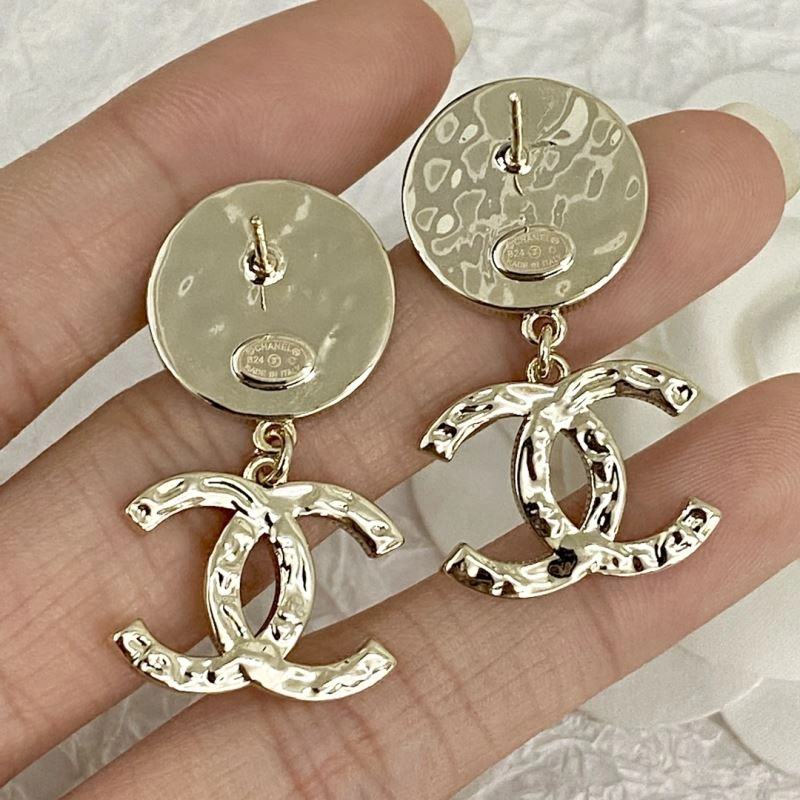 Popular Chanel Earrings 231700