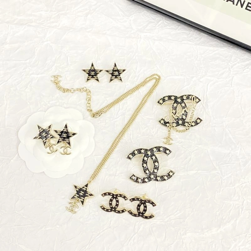 Tailored Chanel Earrings 231718