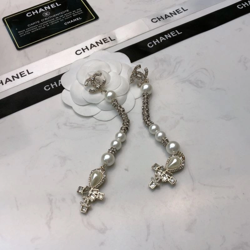 Chanel Earrings Trendsetting 231717