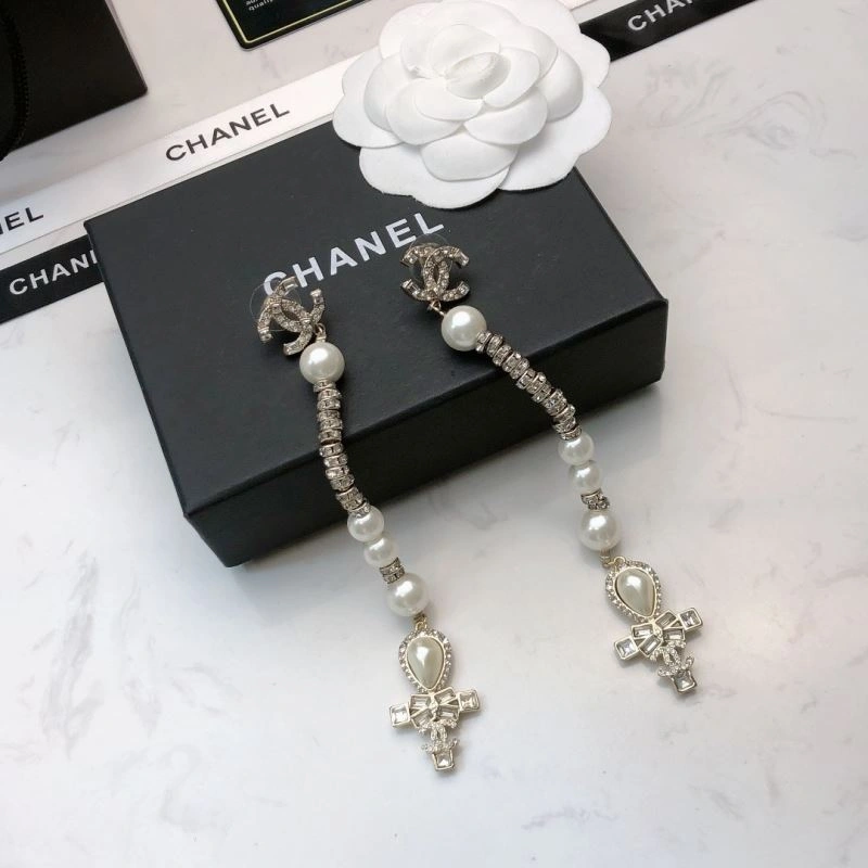 Chanel Earrings Trendsetting 231717