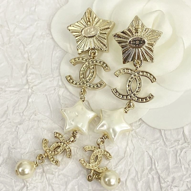 Chanel Earrings WaterResistant 231684