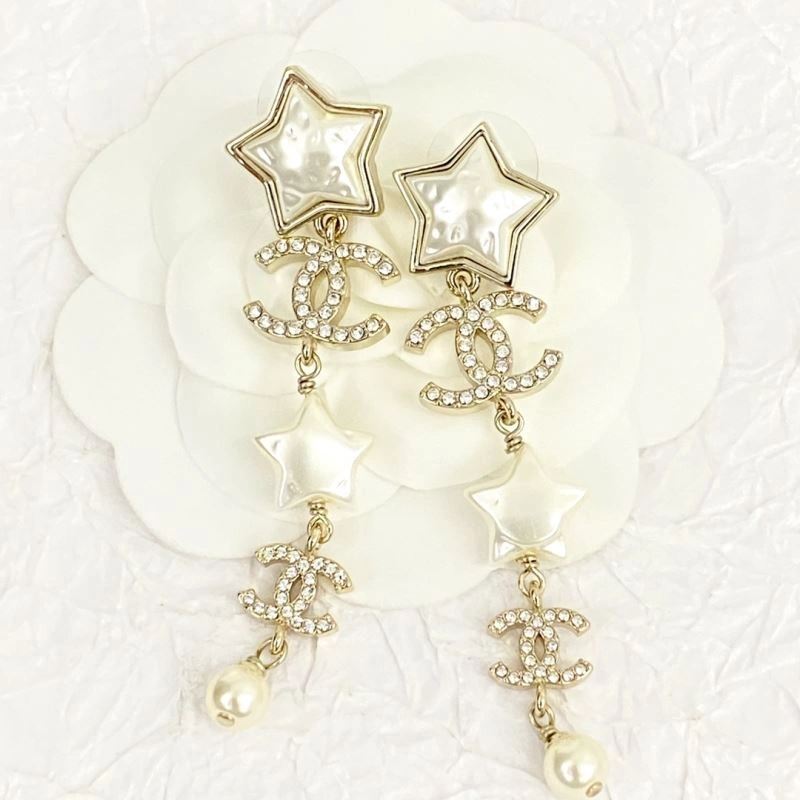Chanel Earrings WaterResistant 231684