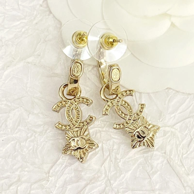 Chanel Earrings EyeCatching 231688