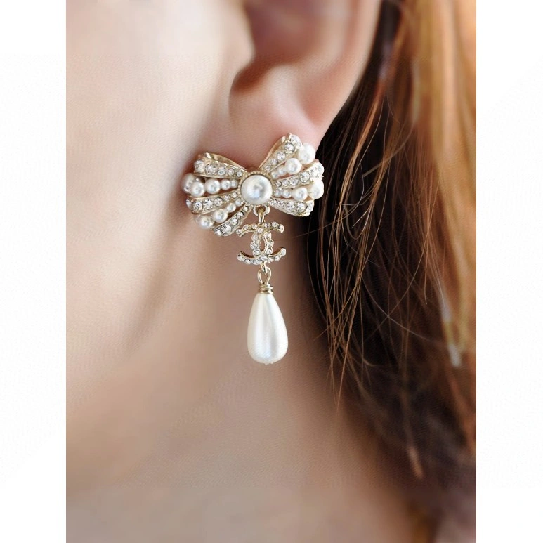 MoistureWicking Chanel Earrings 231687