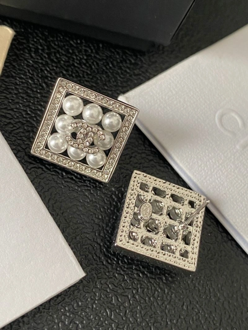 Chanel Earrings Sophisticated 231685