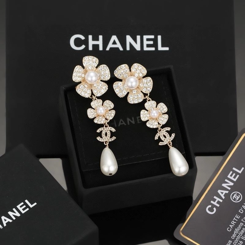 Elegant Chanel Earrings 231704