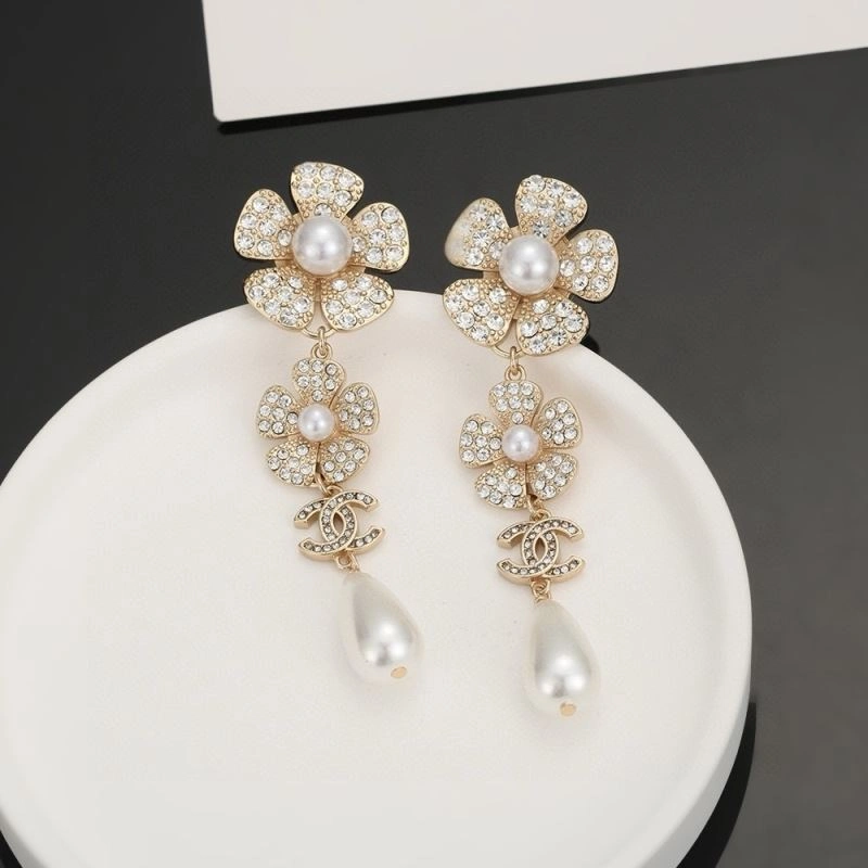 Elegant Chanel Earrings 231704