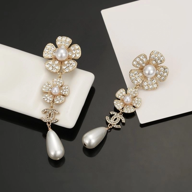 Elegant Chanel Earrings 231704