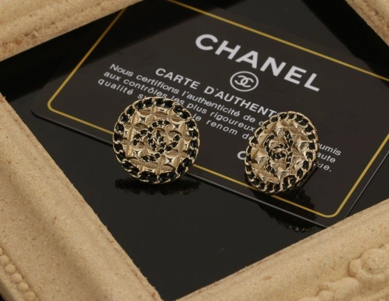 Bright Chanel Earrings 231701
