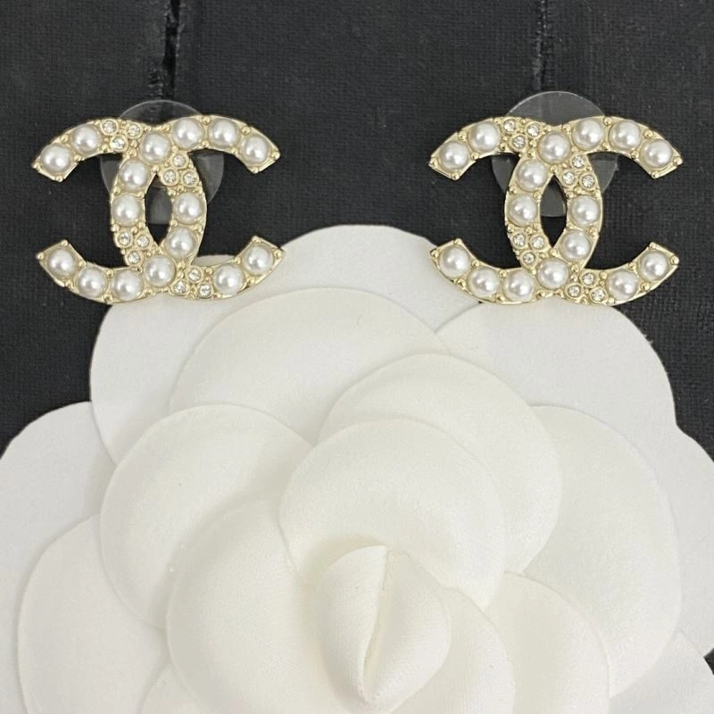 Practical Chanel Earrings 231680