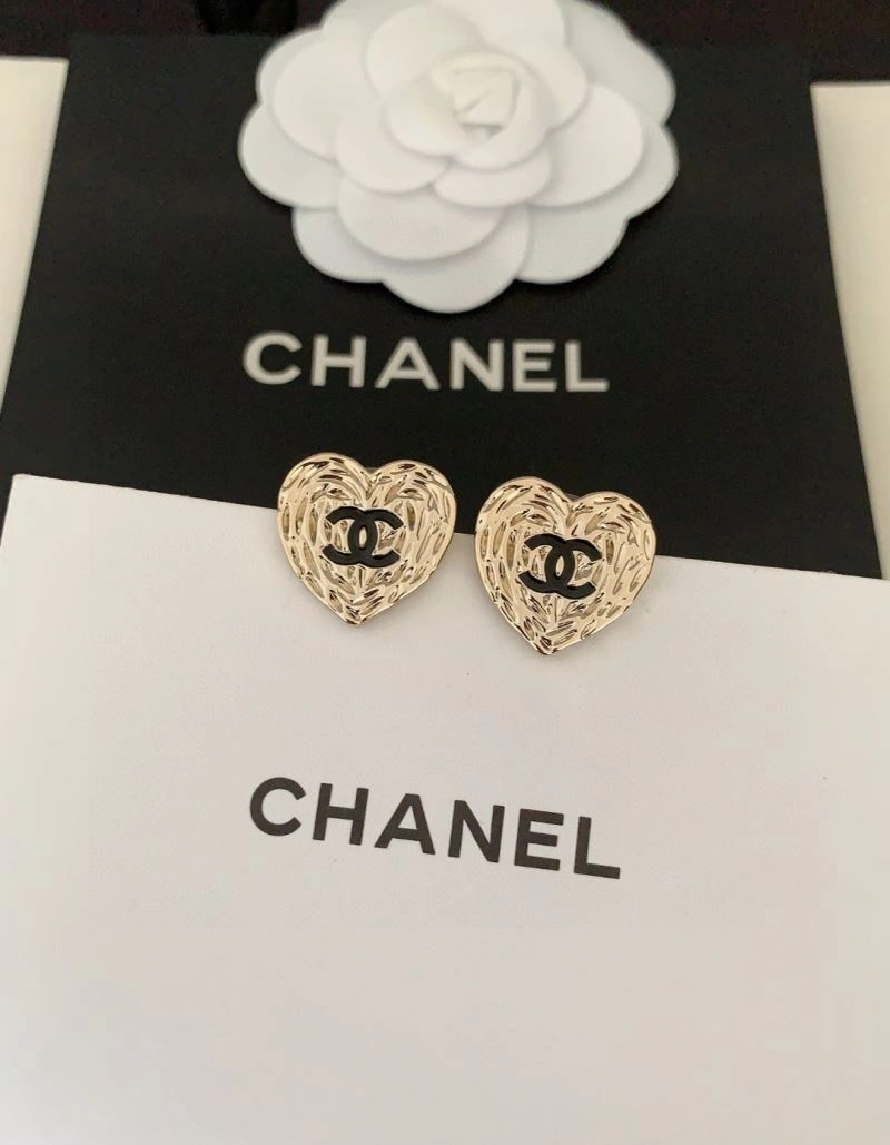 Effortless Chanel Earrings 231689