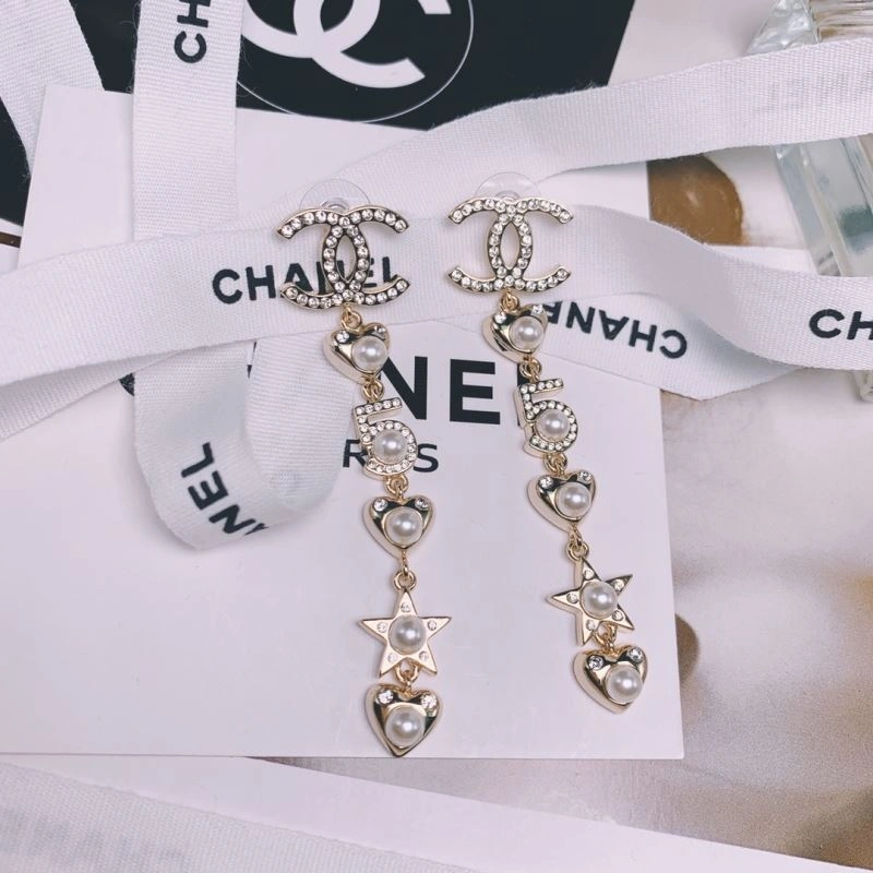 Unique Chanel Earrings 231668