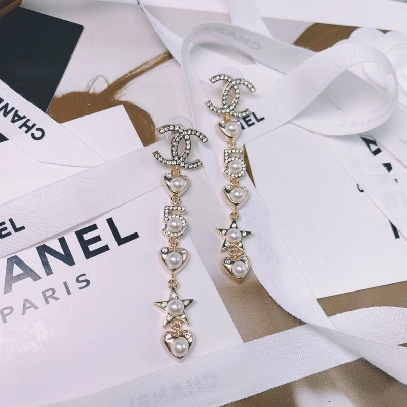 Unique Chanel Earrings 231668