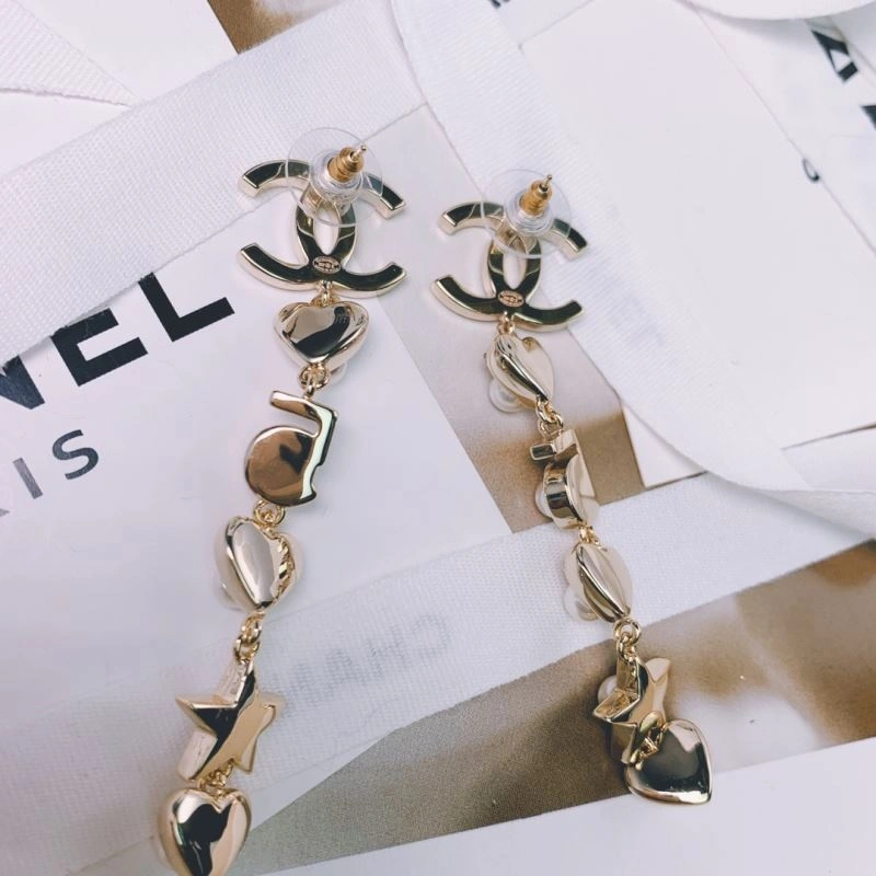 Unique Chanel Earrings 231668