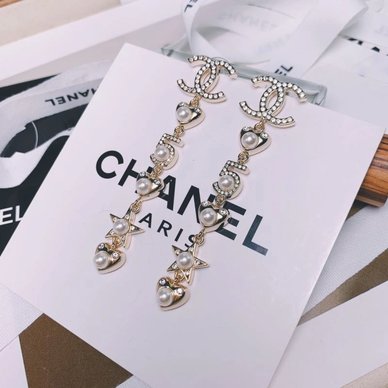 Unique Chanel Earrings 231668