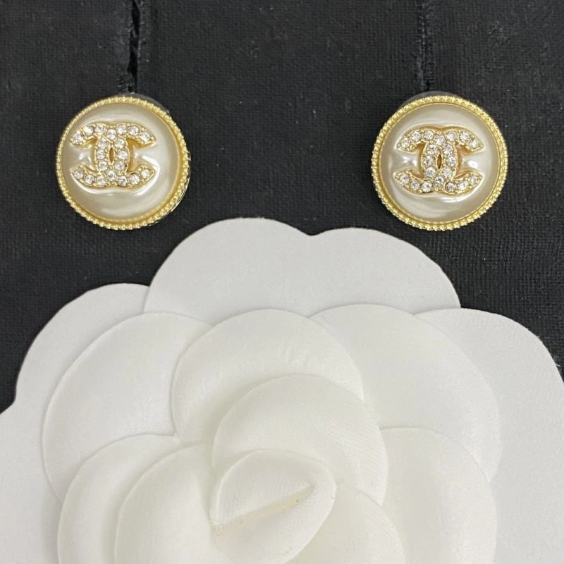 Chanel Earrings SmoothTexture 231693