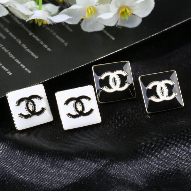 Chanel Earrings Affordable 231726