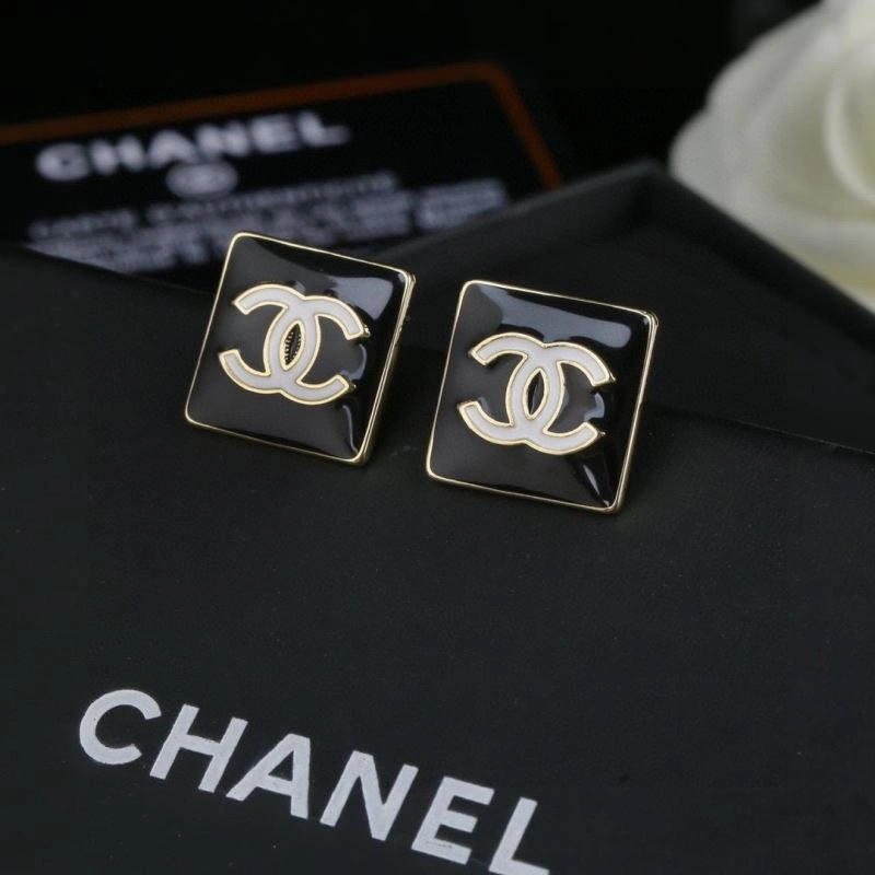 Chanel Earrings Affordable 231726