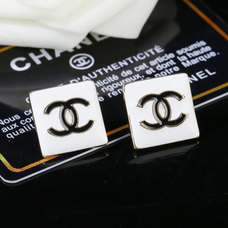 Chanel Earrings Affordable 231726