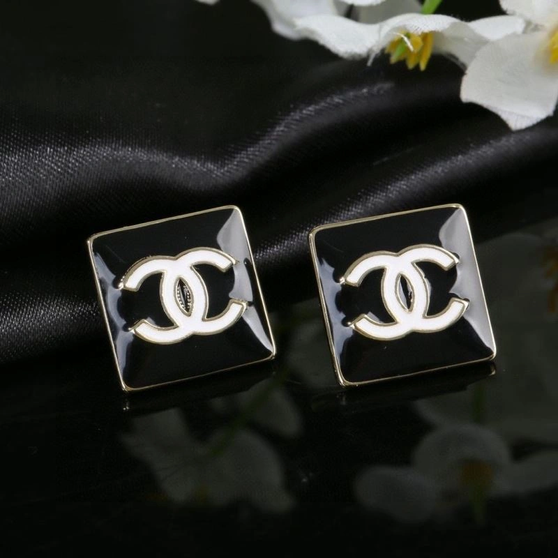 Chanel Earrings Affordable 231726