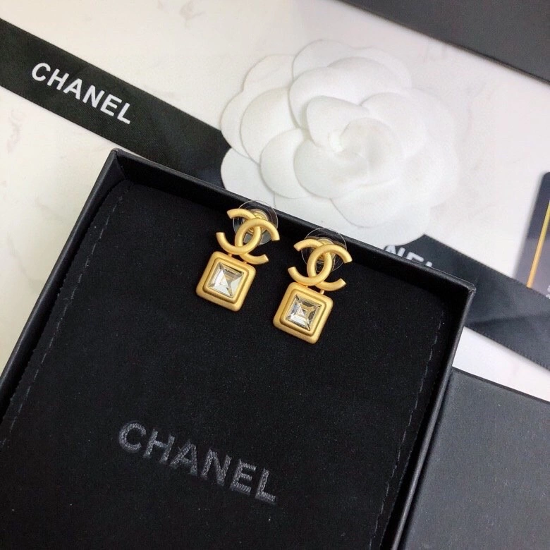 Chanel Earrings Stylish 231671