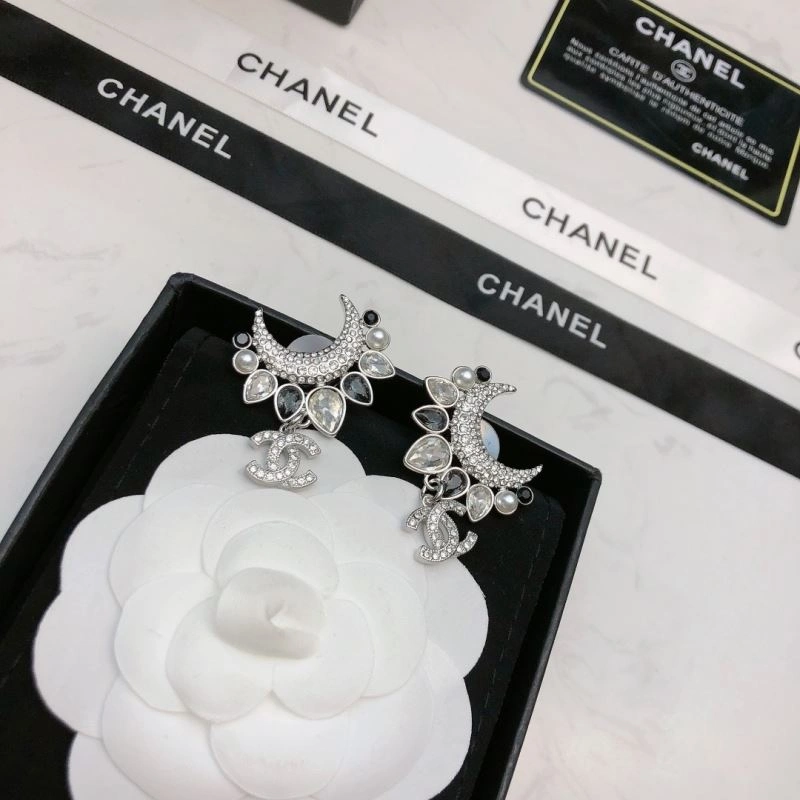 Unisex Chanel Earrings 231637