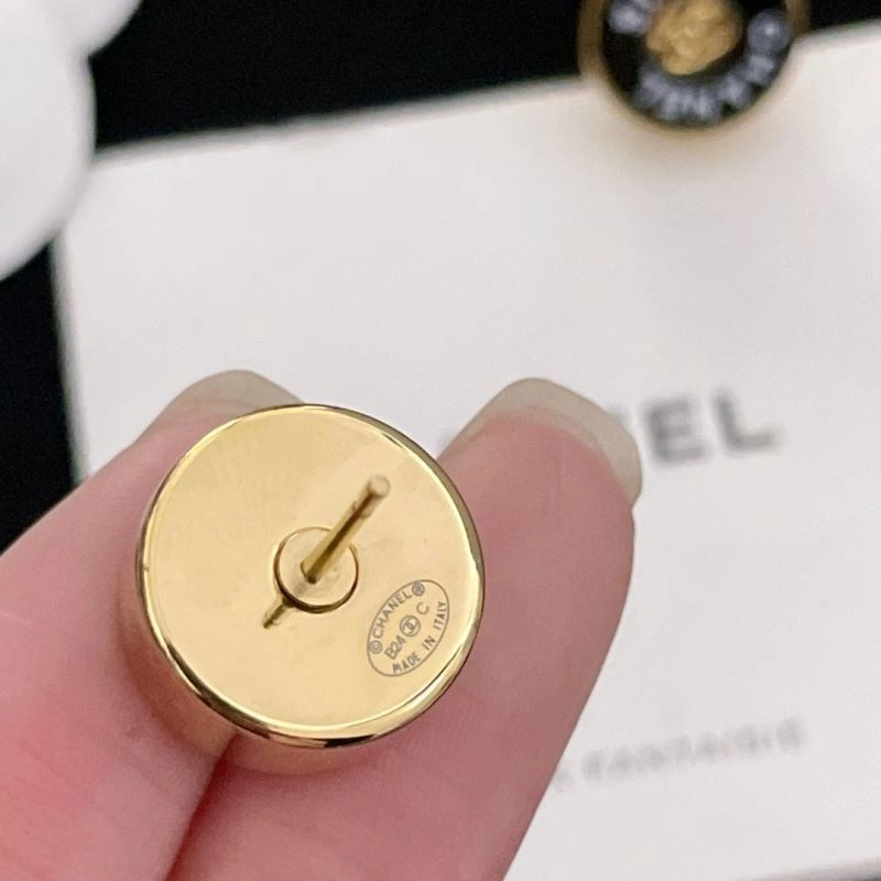 Reliable Chanel Earrings 231647