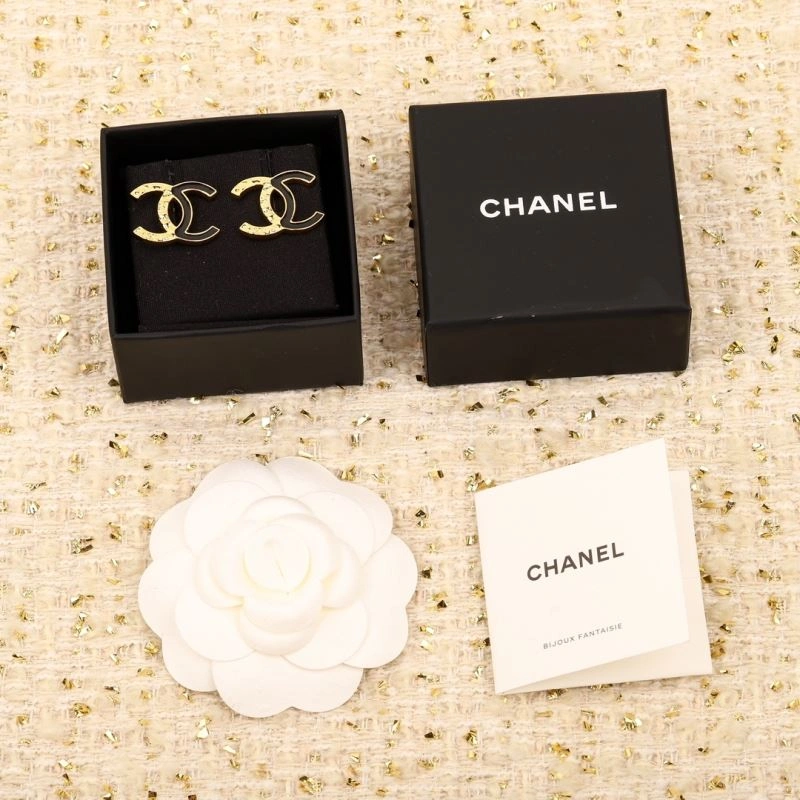 Chanel Earrings Stylish 231633