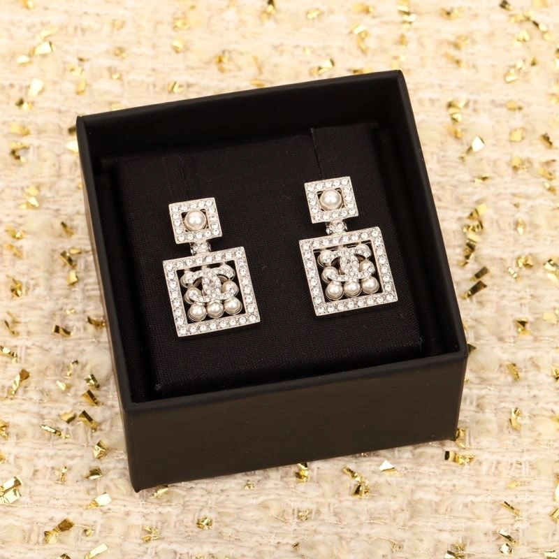 Effortless Chanel Earrings 231655