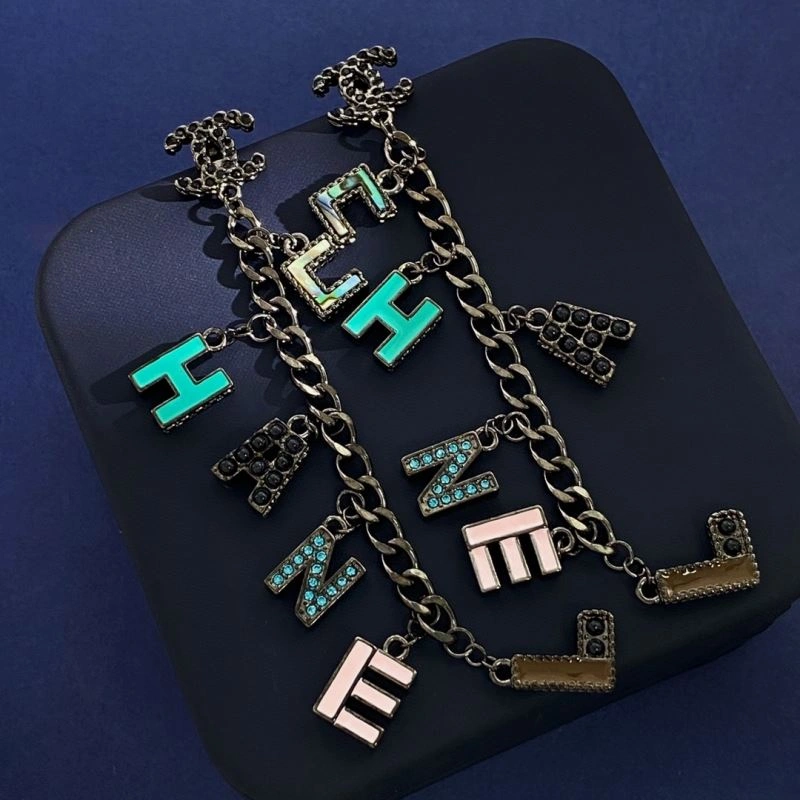 Chanel Earrings Unique 231677