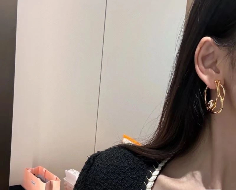 Chanel Earrings MoistureWicking 231676