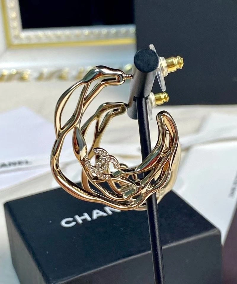 Chanel Earrings MoistureWicking 231676