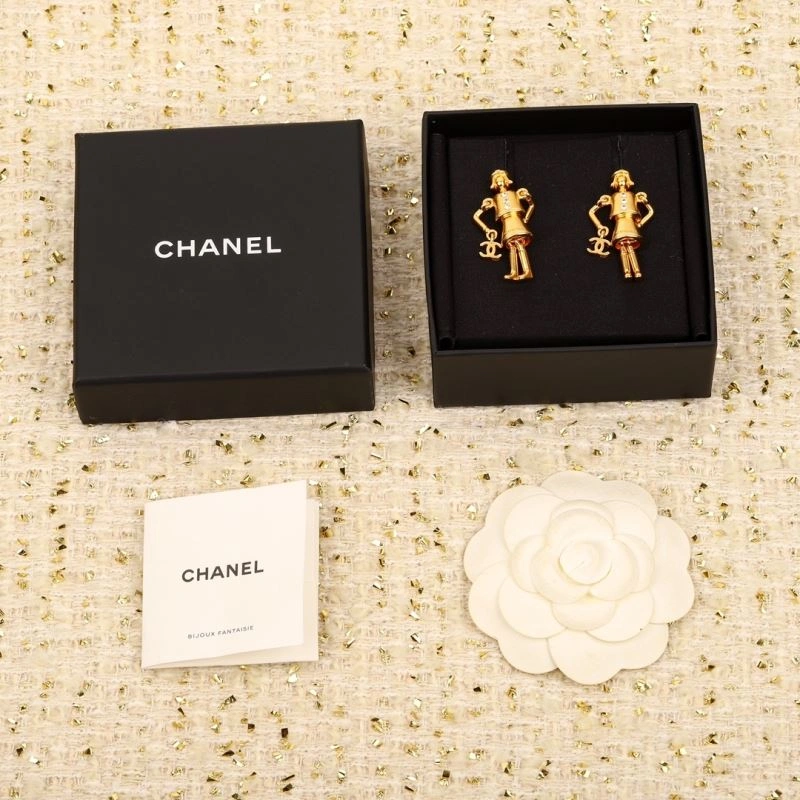 Lightweight Chanel Earrings 231618